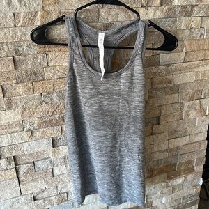 Lululemon Women’s Tank Top